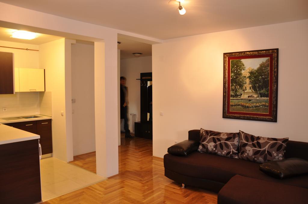 Park Srce Apartments Arandjelovac Habitación foto