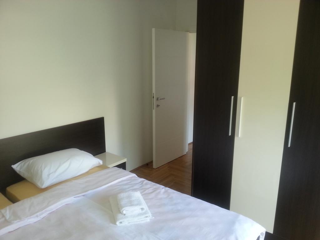 Park Srce Apartments Arandjelovac Habitación foto