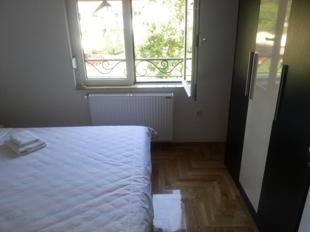 Park Srce Apartments Arandjelovac Habitación foto